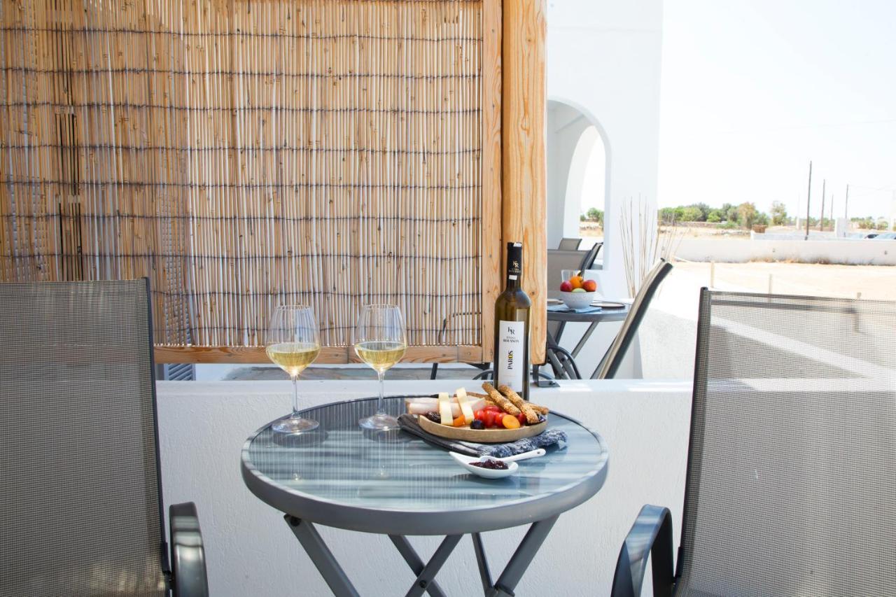Paros King Aparthotel Aliki  Exterior photo