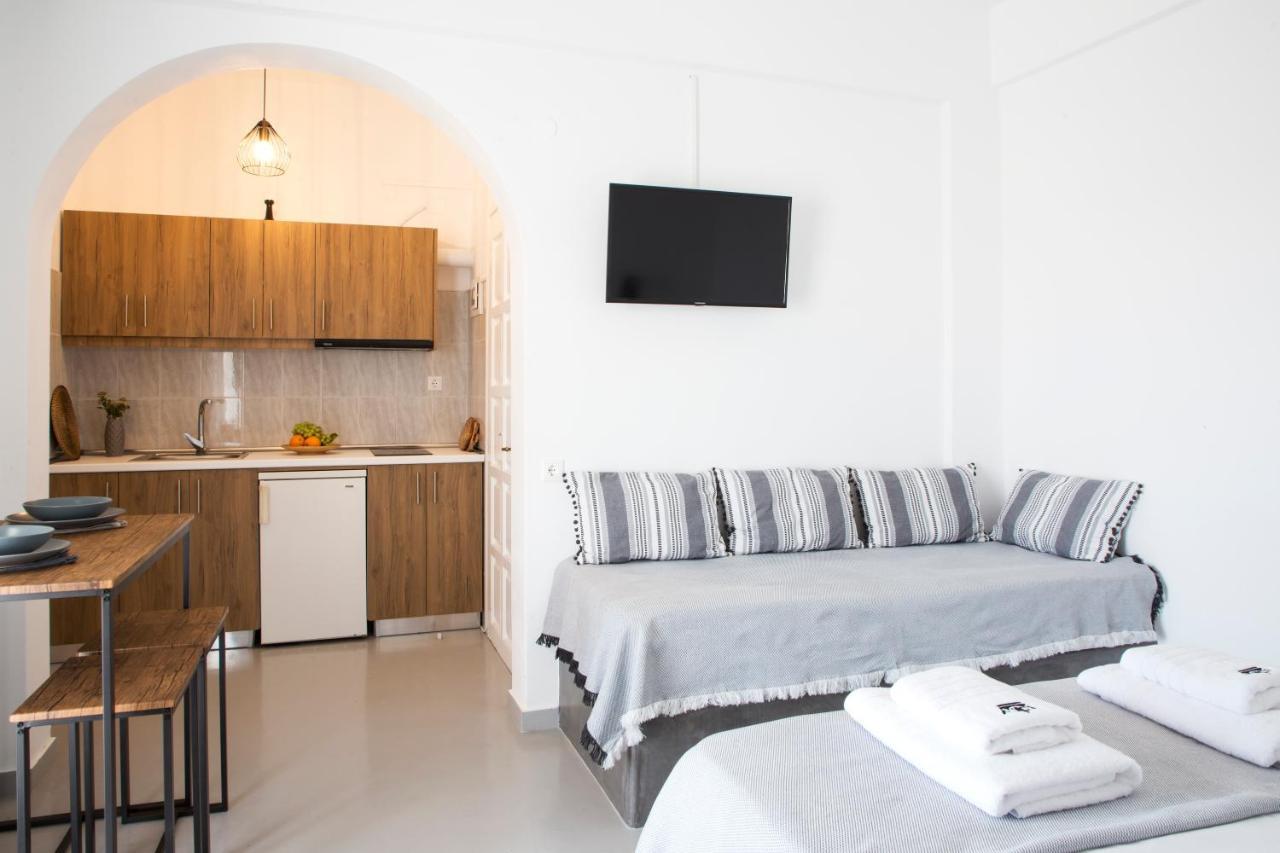 Paros King Aparthotel Aliki  Exterior photo