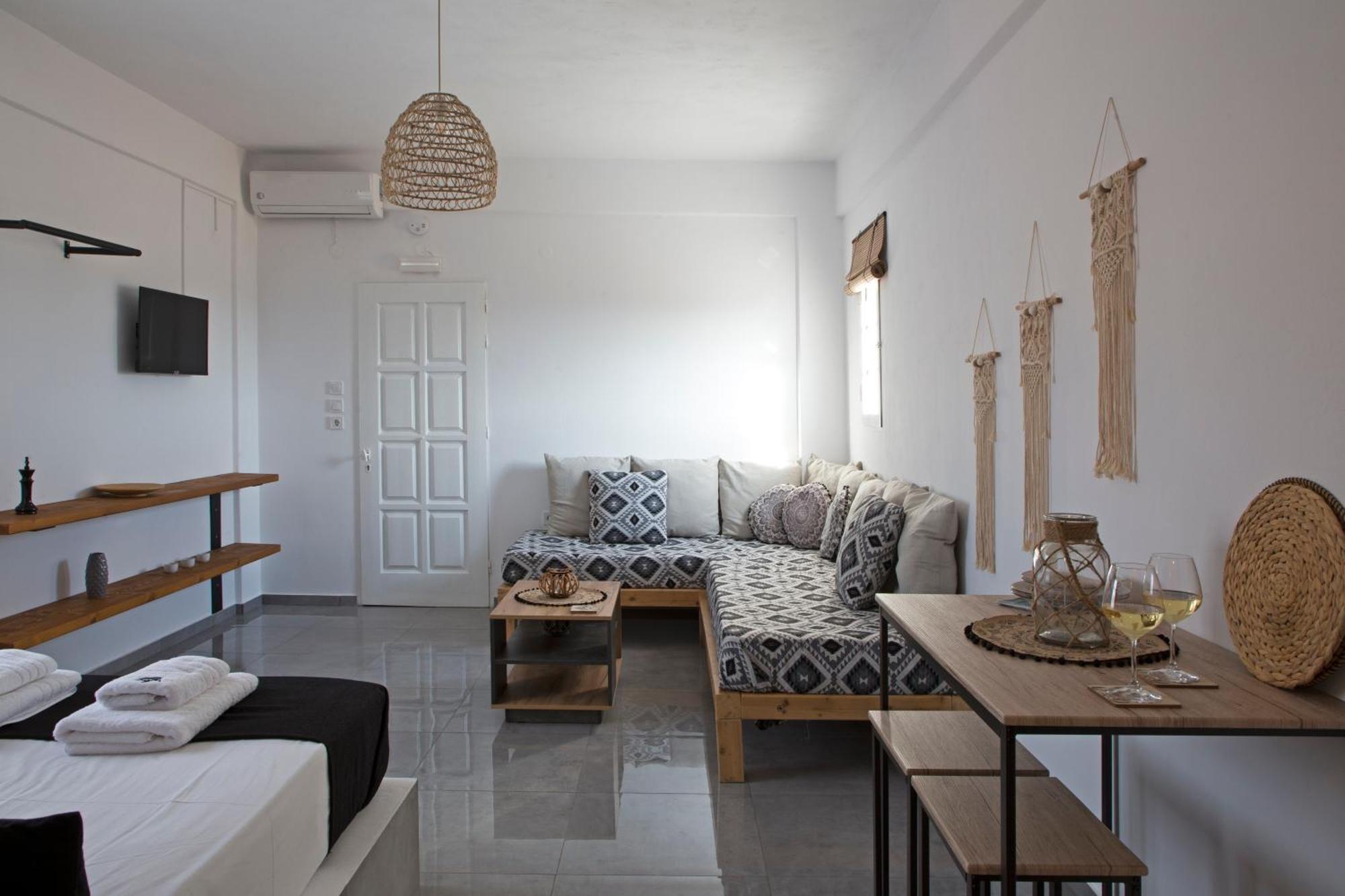 Paros King Aparthotel Aliki  Exterior photo