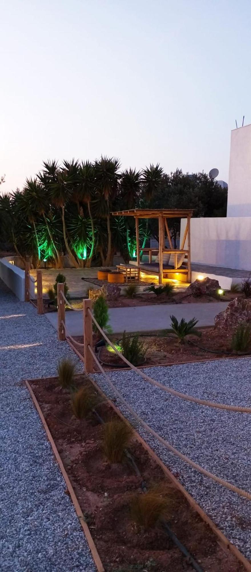 Paros King Aparthotel Aliki  Exterior photo